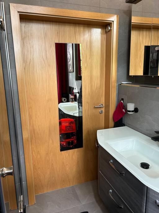 Ruhige Wohnung Im Fabrikstil In Chemnitz  Exteriér fotografie