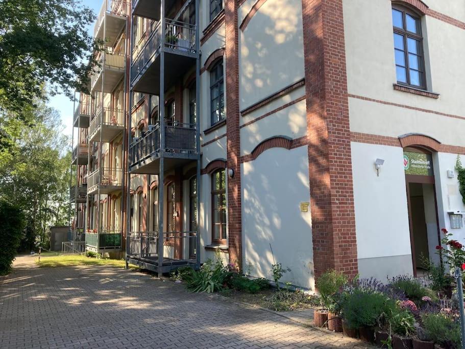 Ruhige Wohnung Im Fabrikstil In Chemnitz  Exteriér fotografie